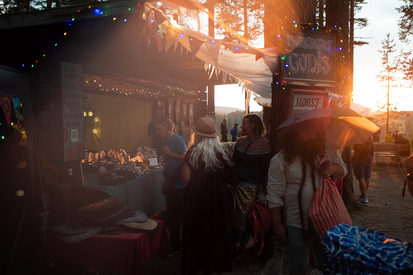 Hemlagat godis och konsthantverk på festivalen Urkult.