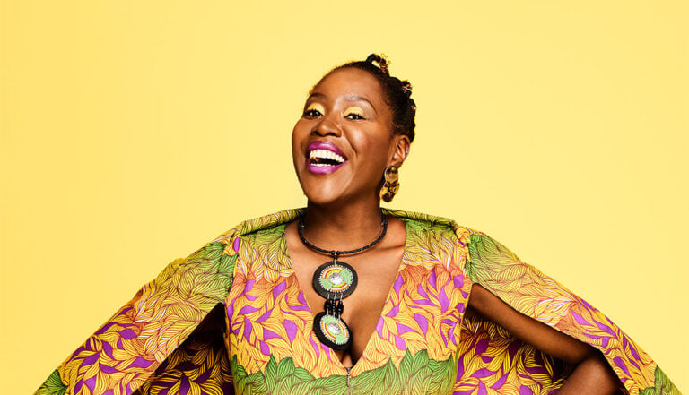 French-Cameroonian singer Valérie Ékumè teaches a vocal workshop.